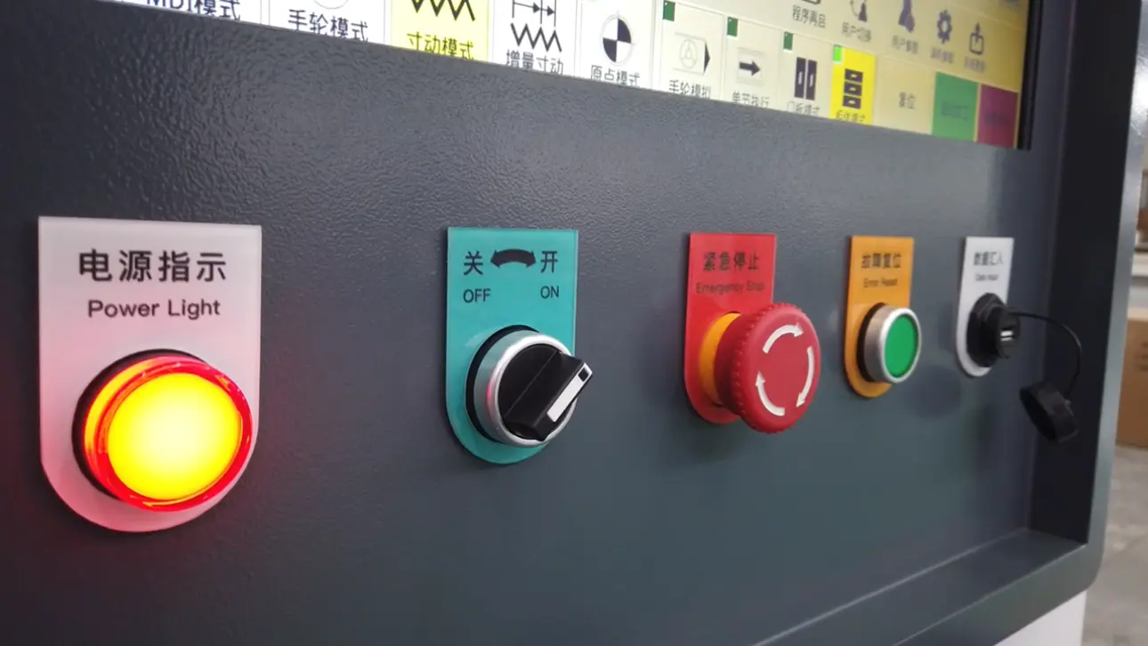 Turn on the Haloong CNC router and make sure the power indicator is on